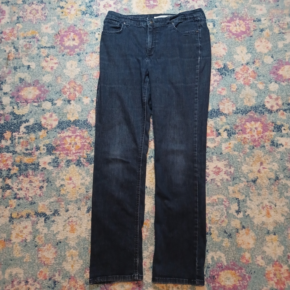 Jones NY Jeans. Lexington Straight. Size 14. Secret Slimming Features.